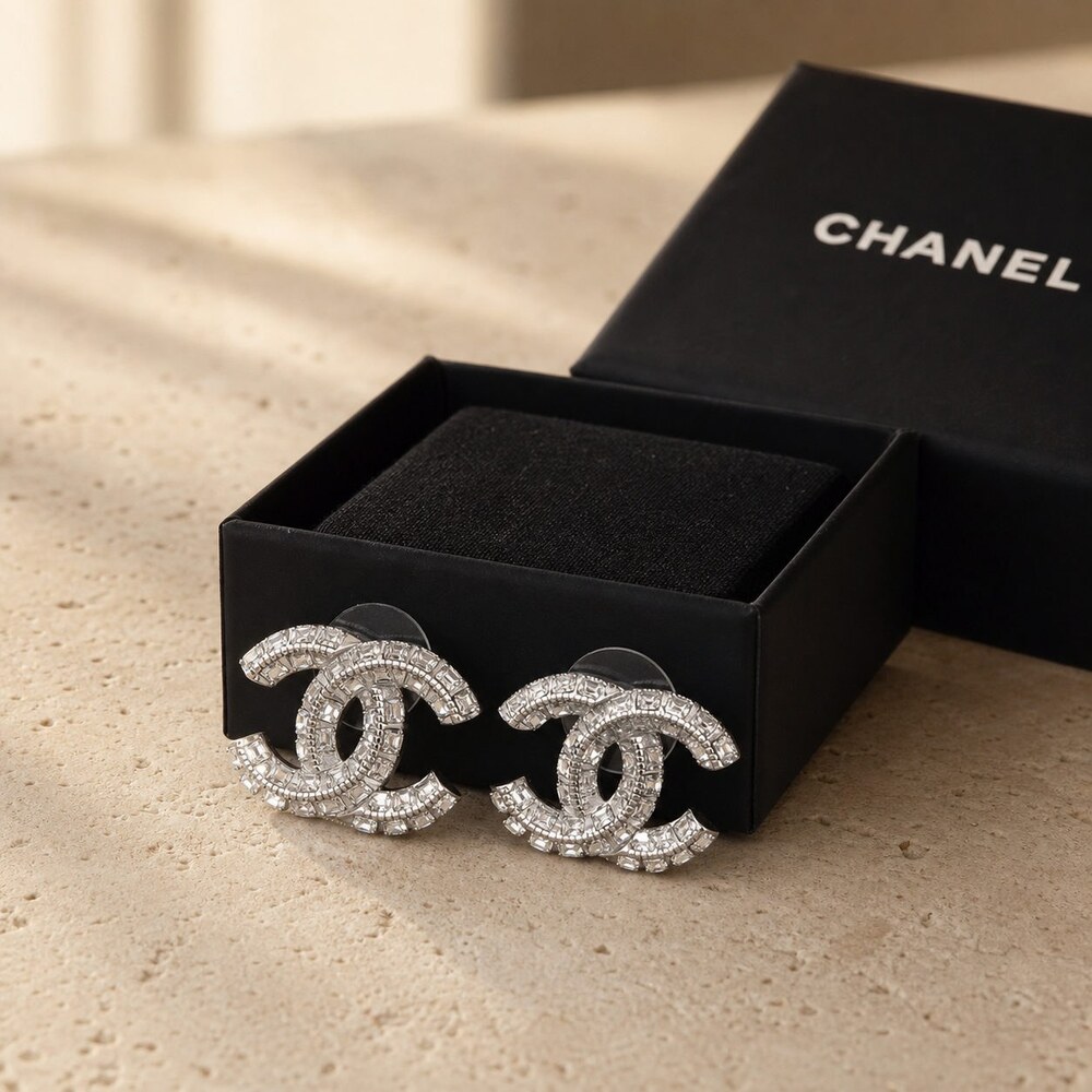 CHANEL Classic Parisian Earrings Style 43 | New with Box - Picture 4 of 9